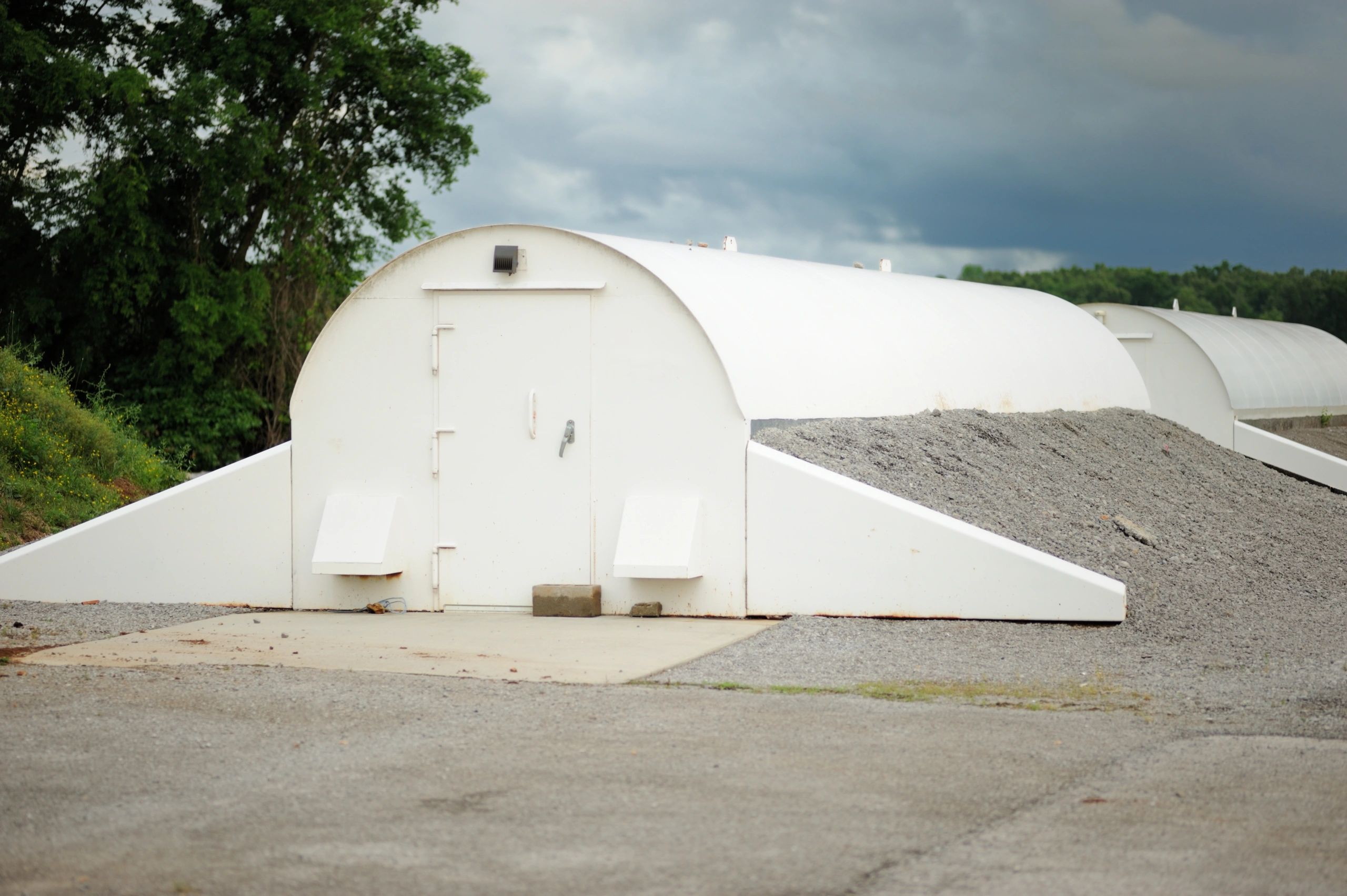 Ventilation system in storm shelter